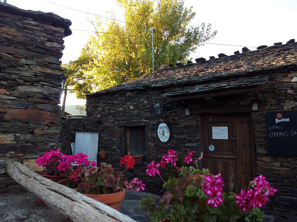 Bar La Garduña en Campillo de Ranas