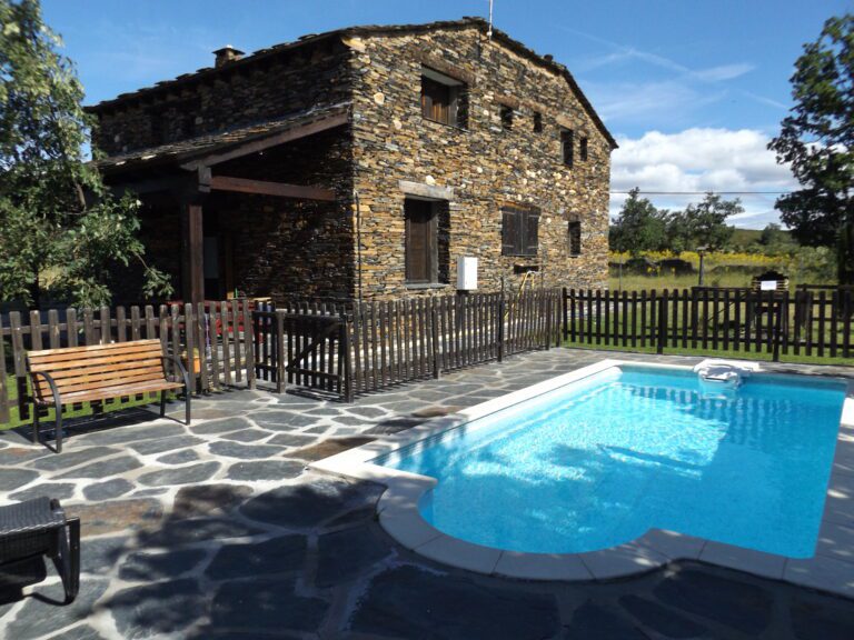 casa rural con piscina cerca de madrid